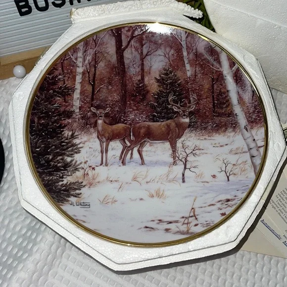 The Franklin Mint Collect Porcelain Plate In Winter Woods HG252238 By JL Whiting - Picture 2 of 4